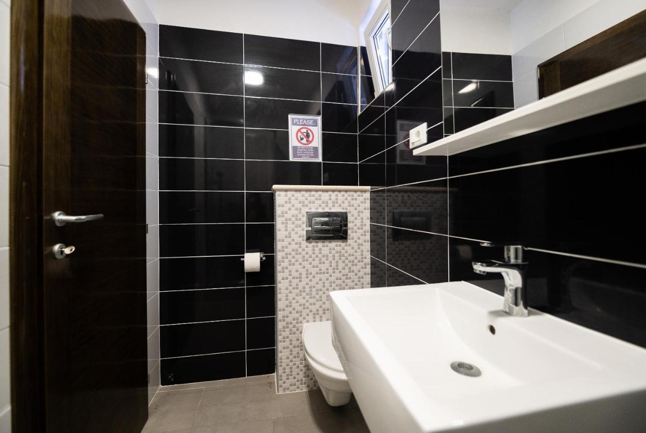 Bilin San Apartment บาชกาโวดา ภายนอก รูปภาพ